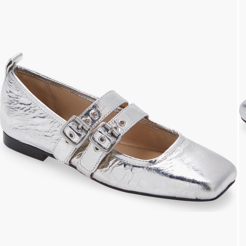 Dolce Vita Ashlyn Mary Jane flat silver 8.5